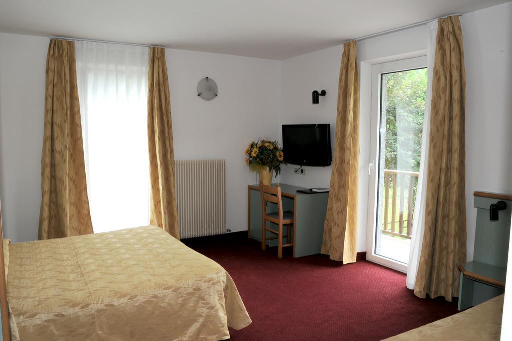 Hotel Sport Pieve Di Ledro Cameră foto